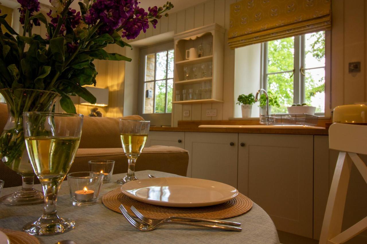 The Potting Shed, 5* Luxury Escape サイレンセスター エクステリア 写真